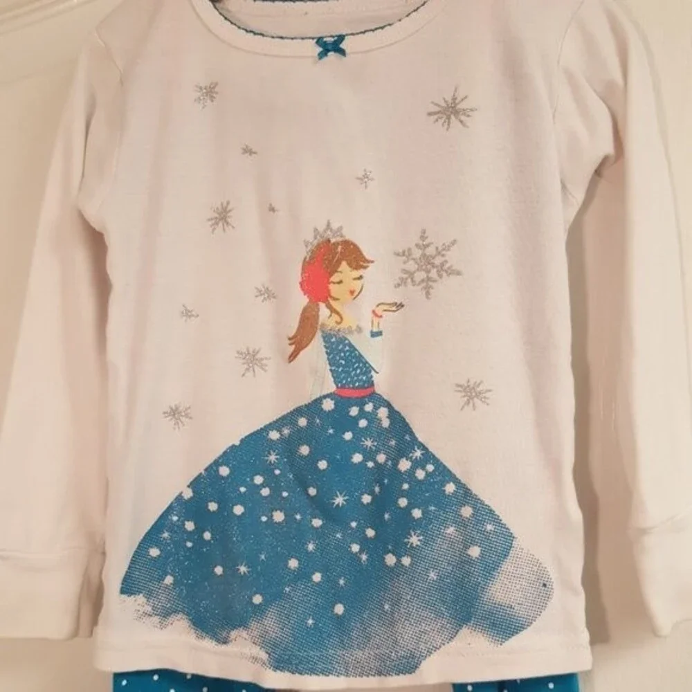 Carters frozen winter